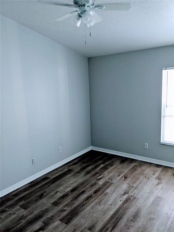 13441 Fladgate Mark Dr, Riverview, FL 33579 - photo 5