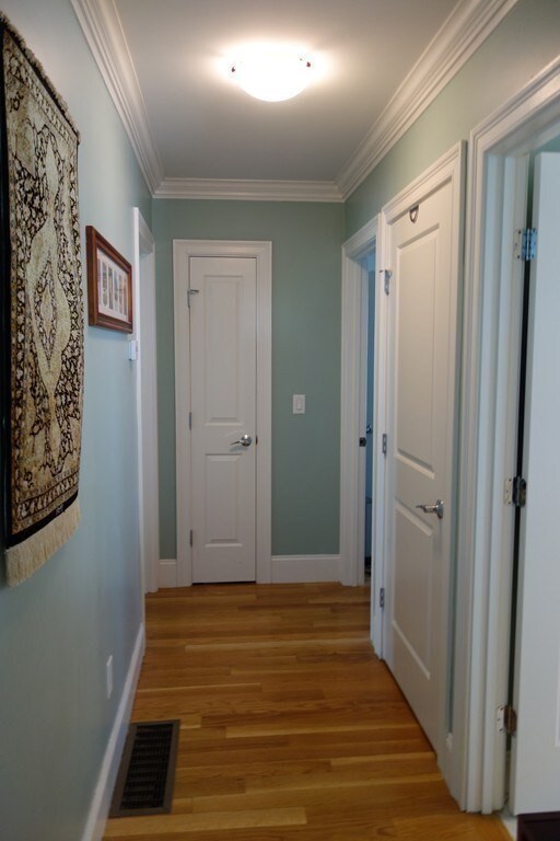 5 Plymouth St unit 2, Cambridge, MA 02141 - photo 4
