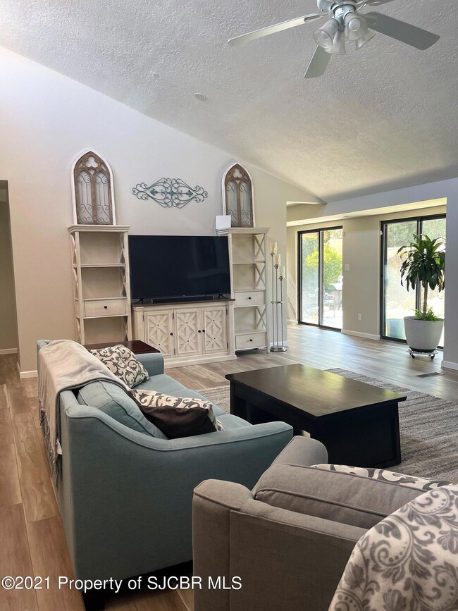 5706 Plaza Dr, Farmington, NM 87402 - photo 2