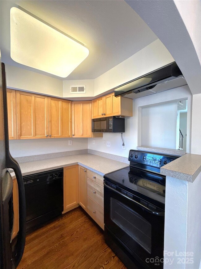 4329 Hathaway St unit C, Charlotte, NC 28211 - photo 6