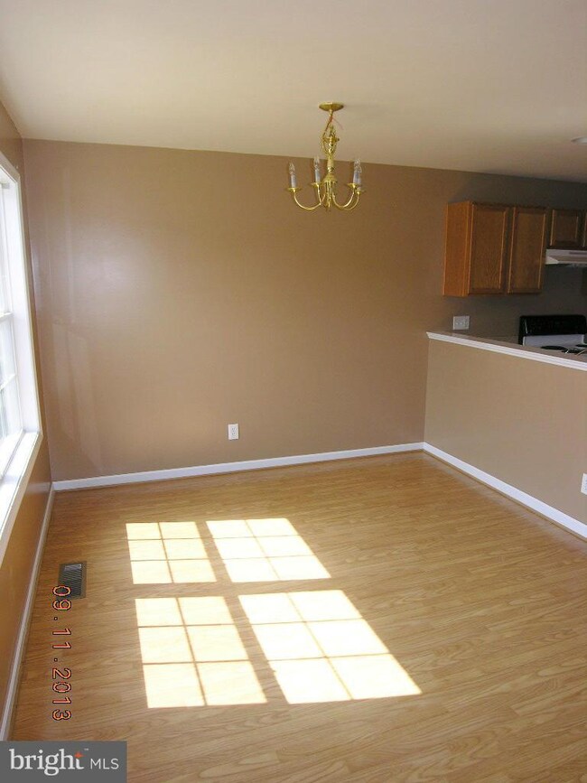 20 Sanford Dr, Bunker Hill, WV 25413 - photo 2