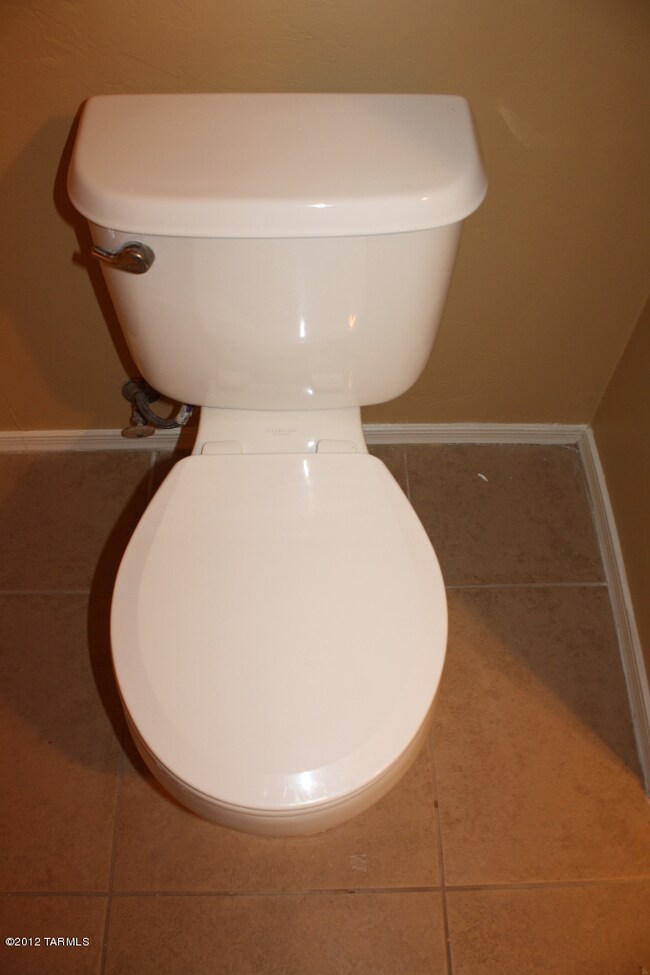 1/2 Bathroom