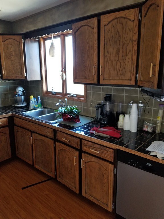 907 Sanford Rd, Westport, MA 02790 - photo 3