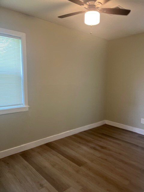 2726 Stallings Dr, Houston, TX 77088 - photo 3