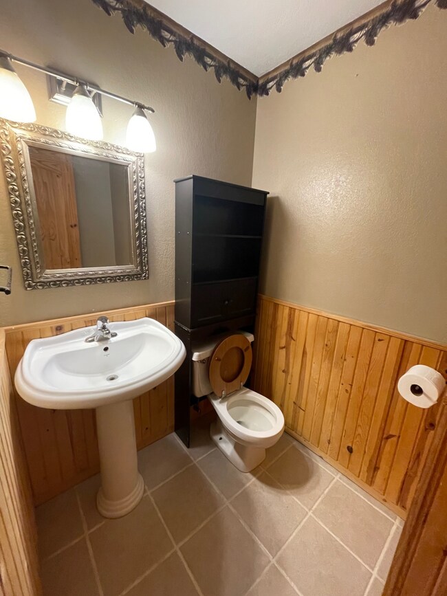 1/2 bath