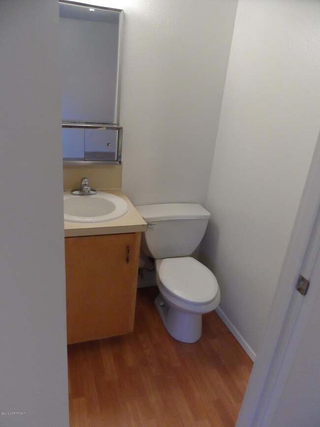 5321 E 22nd Ave unit 2, Anchorage, AK 99508 - photo 4