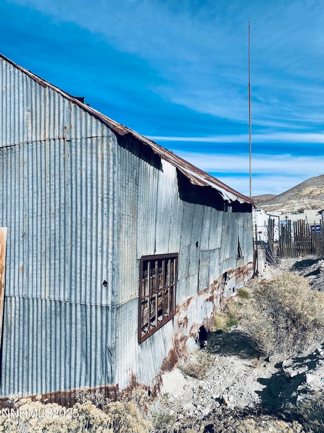 237 Summit St, Tonopah, NV 89049 - photo 2