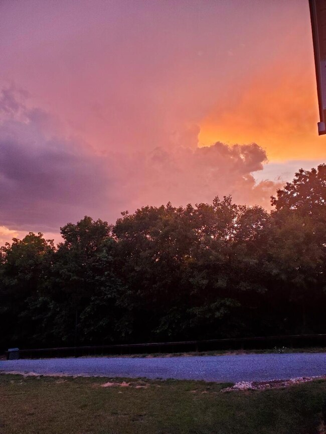 890 Blain Rd Sunset 6