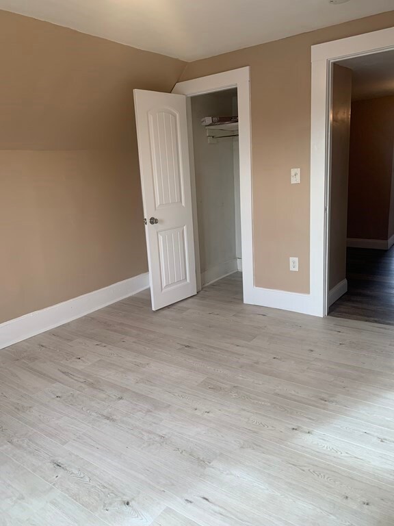 138 Colton St, Springfield, MA 01109 - photo 7