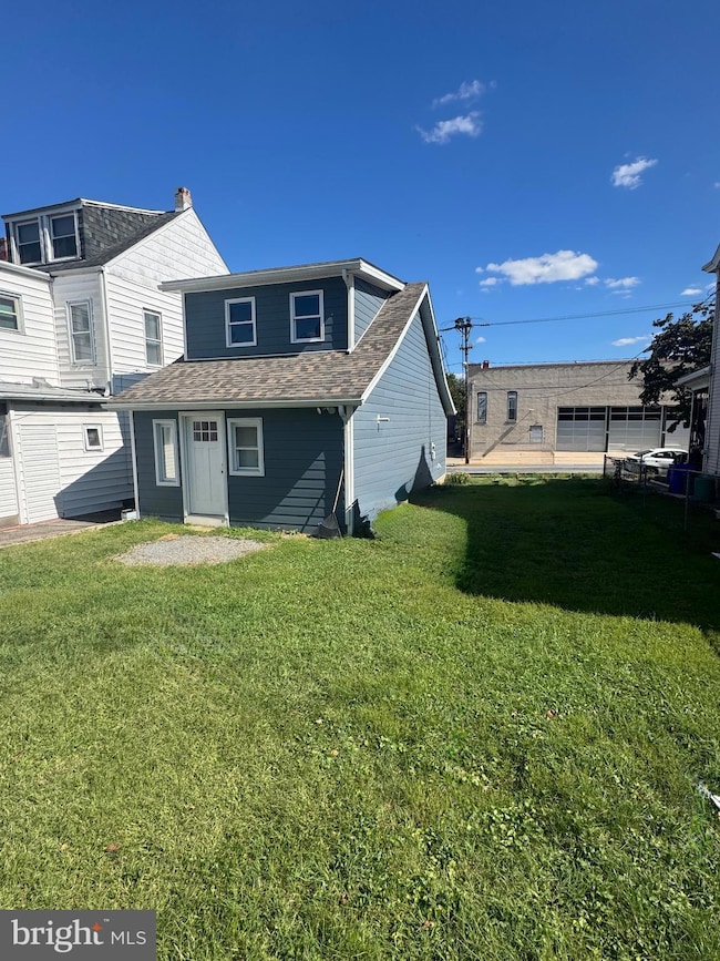 619 Gregg Ave, Reading, PA 19611 - photo 4