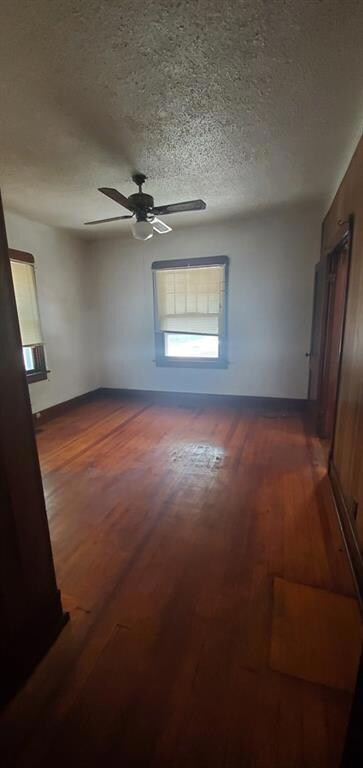 215 N 22nd St, Parsons, KS 67357 - photo 4