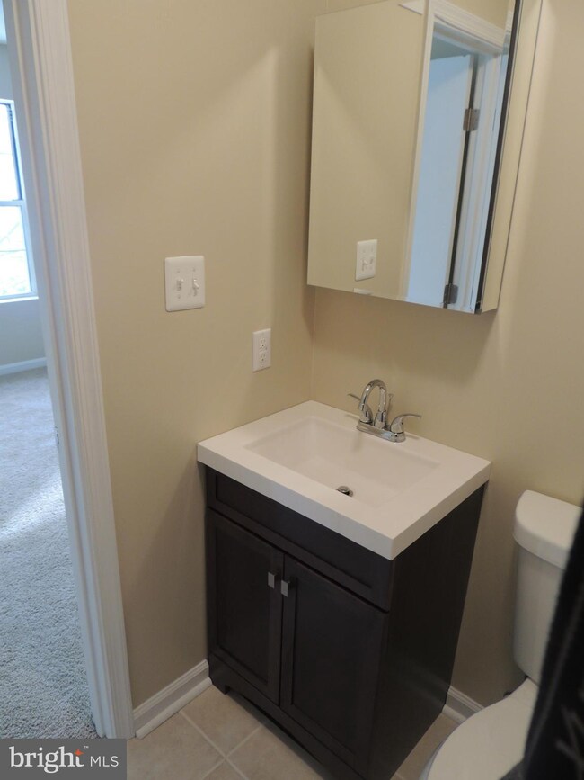 5412 Ingleboro Ct, Capitol Heights, MD 20743 - photo 6