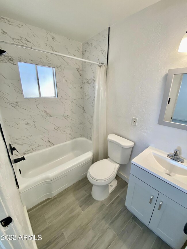 BATHROOM UNIT 1
