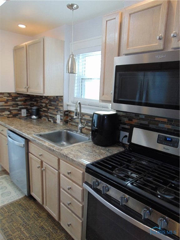 2339 Georgetown Ave, Toledo, OH 43613 - photo 5