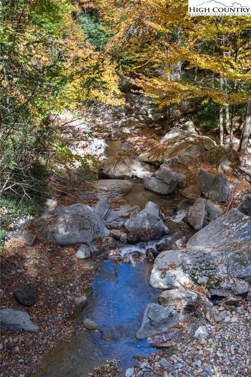 806 the Glens Blvd unit A, Banner Elk, NC 28604 - photo 6