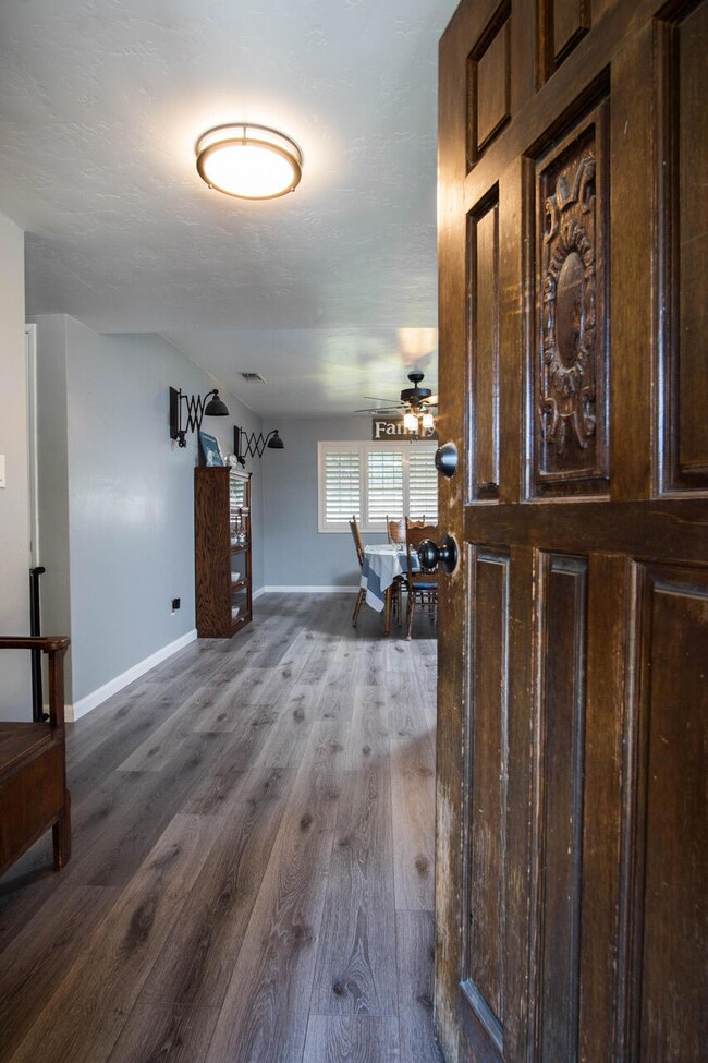 775 N Jaye St, Porterville, CA 93257 - photo 3