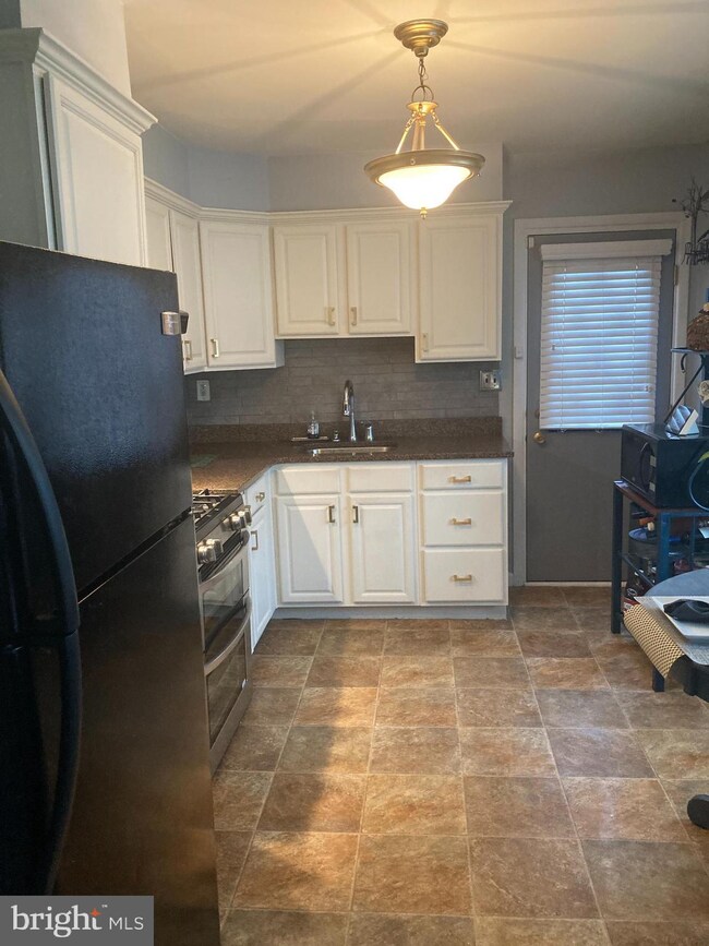 402 E Evesham Ave, Magnolia, NJ 08049 - photo 5