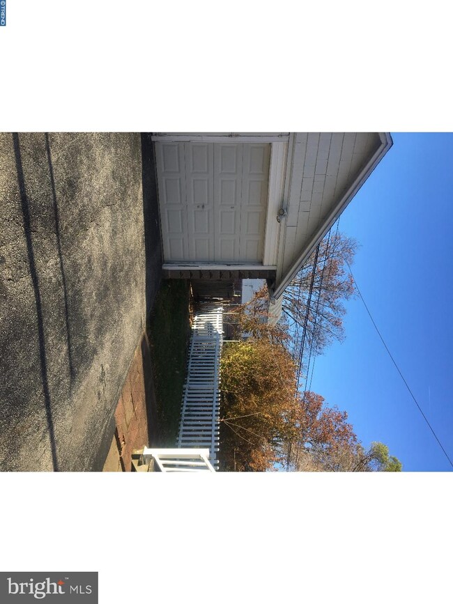 308 W Mowry St, Chester, PA 19013 - photo 4