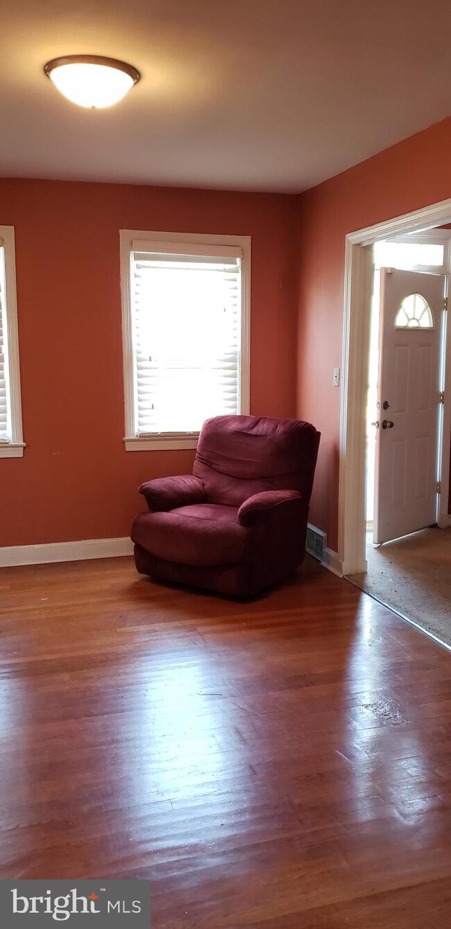 404 Division Ave NE, Washington, DC 20019 - photo 3