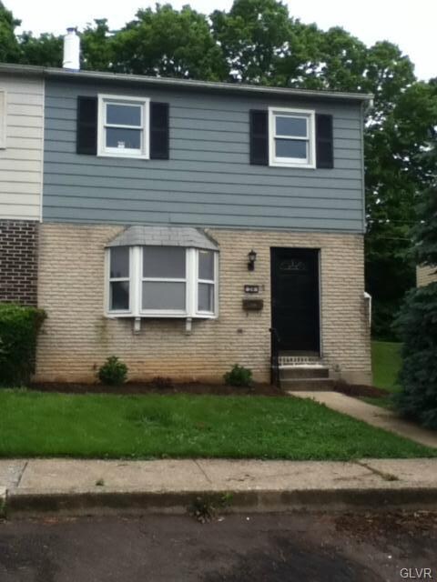 28 Madison Ln, Whitehall, PA 18052 - photo 2