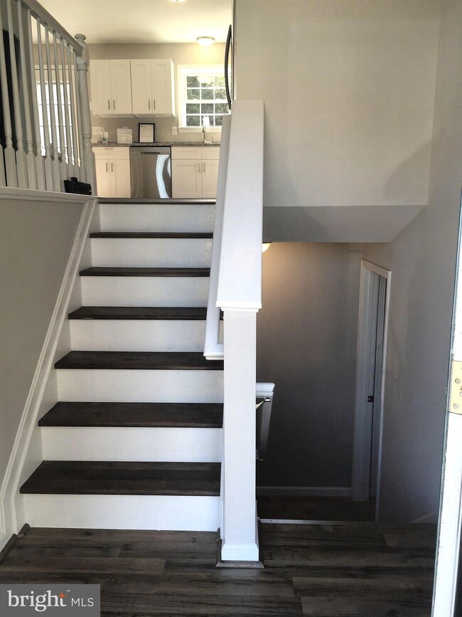 179 Carnival Dr, Taneytown, MD 21787 - photo 5