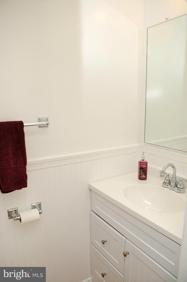 9631 Clocktower Ln, Columbia, MD 21046 - photo 7