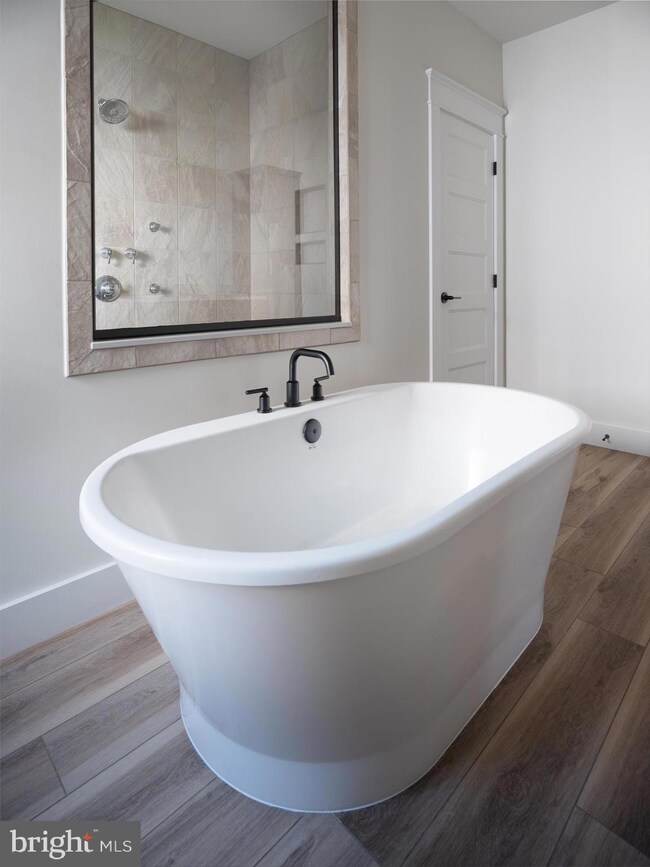 2505 Owl Roost Ct unit QDH, Frederick, MD 21702 - photo 4