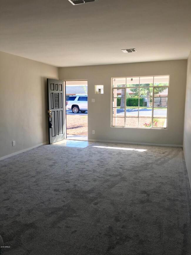 2018 E Hubbell St, Phoenix, AZ 85006 - photo 2