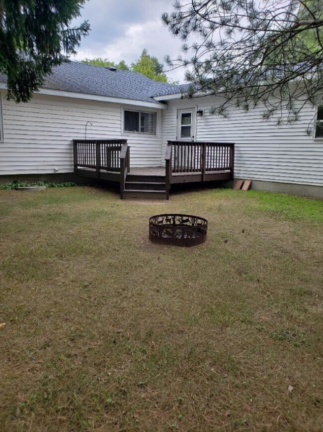 1102 walnut-firepit