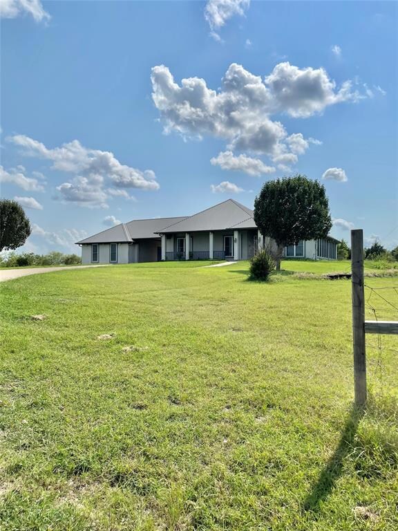 3928 Fm 85, Ennis, TX 75119 - photo 3