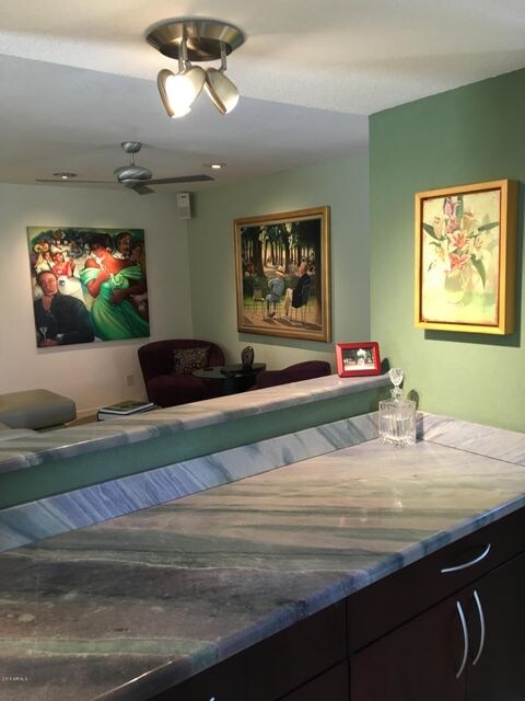 Bar 2
