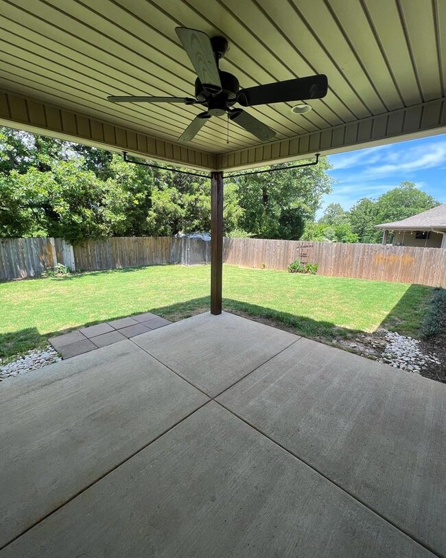 1092 Briarwood Dr, Oxford, MS 38655 - photo 3