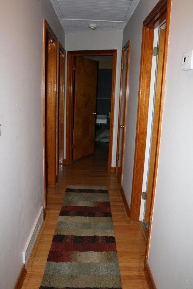 7719 Zenith Way, Louisville, KY 40219 - photo 4