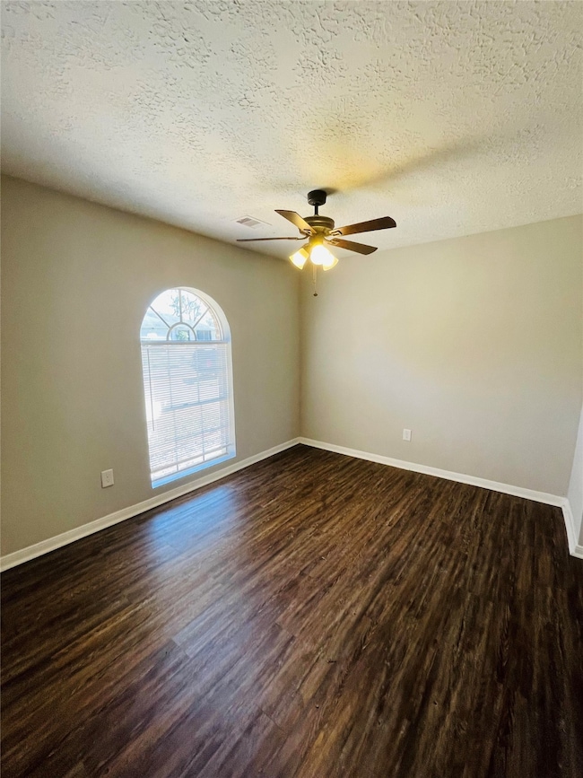 5234 Whittier Oaks Dr, Friendswood, TX 77546 - photo 2