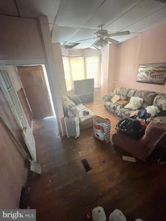 328 Washington St, Camden, NJ 08103 - photo 6