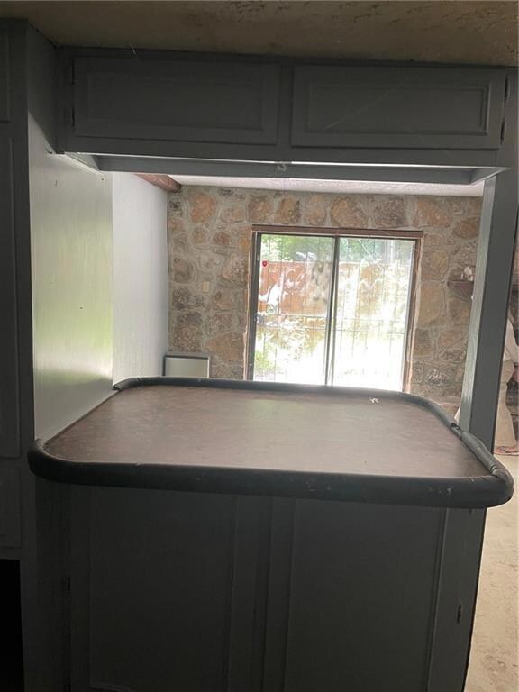 6354 Shannon Pkwy unit 12, Union City, GA 30291 - photo 3