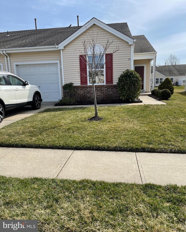 10 Clifford Dr, Mount Laurel, NJ 08054 - photo 2