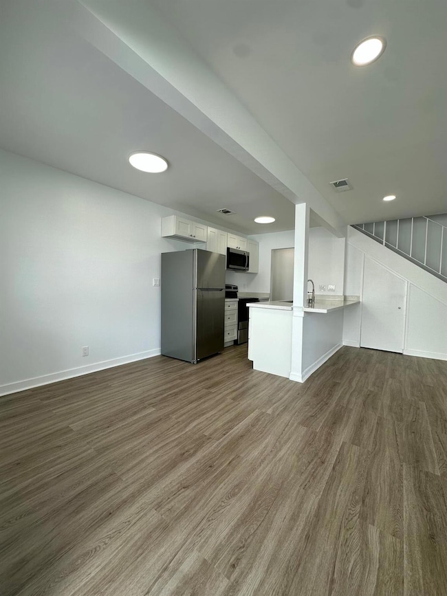 103 E Tiffany Dr unit 20, West Palm Beach, FL 33407 - photo 2