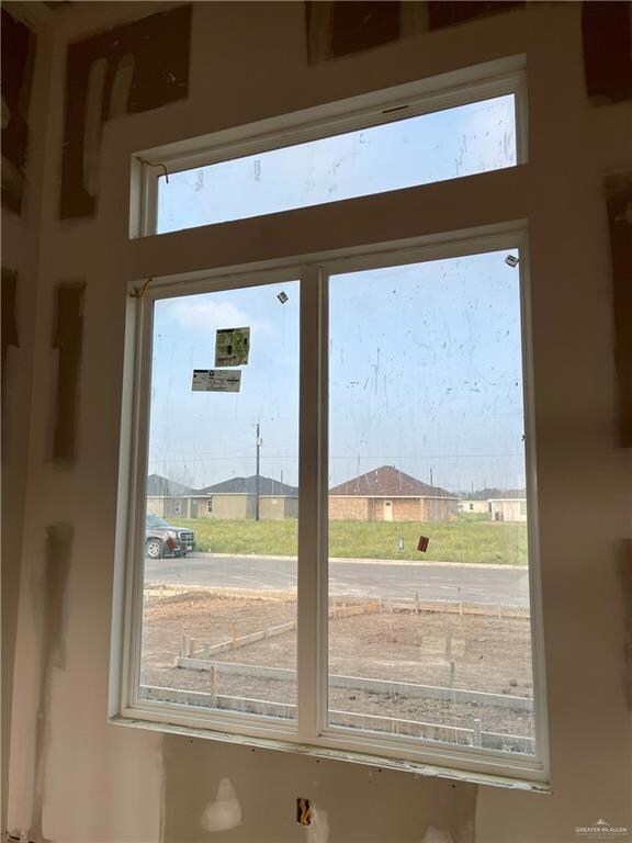 806 Whitewing St, Alamo, TX 78516 - photo 3