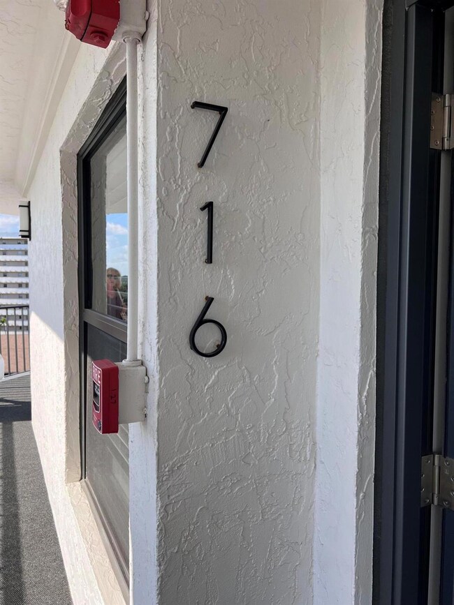 Hillsboro Landings unit 716, Deerfield Beach, FL 33441 - photo 7