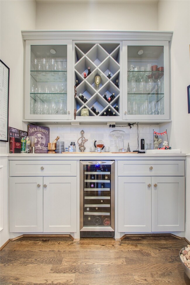 817 E 24th St, Houston, TX 77009 - photo 5