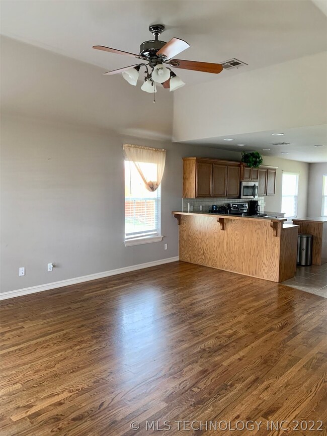living/ kitchen