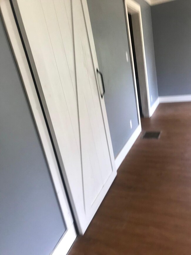 6856 Fords Mill Rd, Versailles, KY 40383 - photo 7