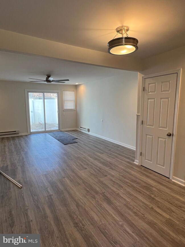 439 La Cascata, Clementon, NJ 08021 - photo 4