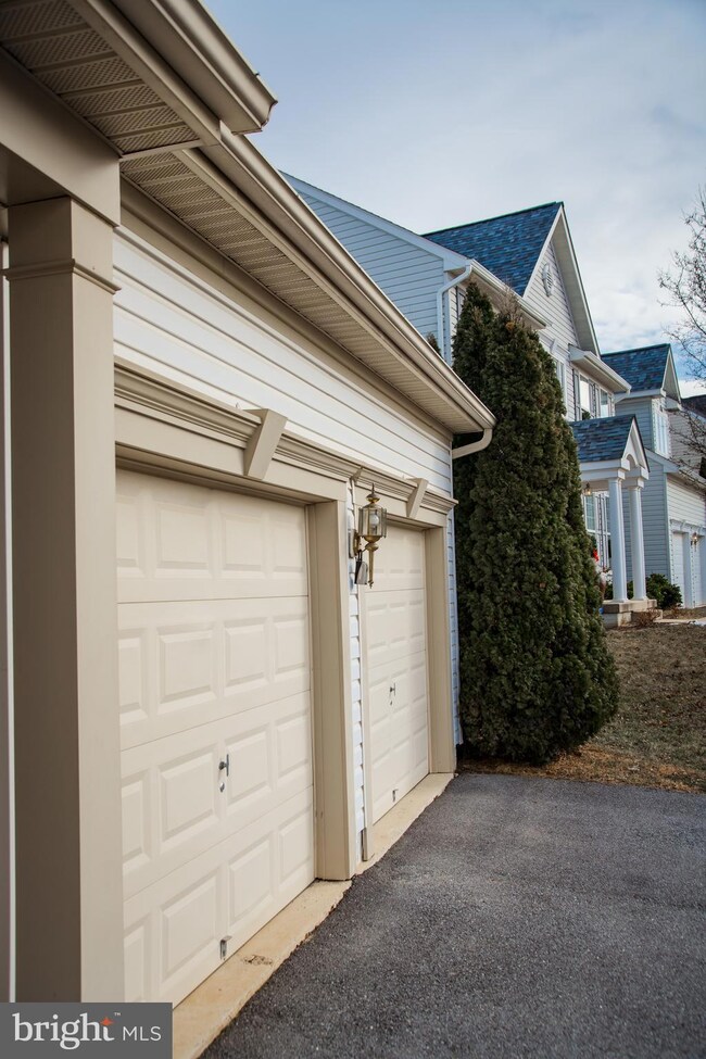 12443 Fallen Timbers Cir, Hagerstown, MD 21740 - photo 5