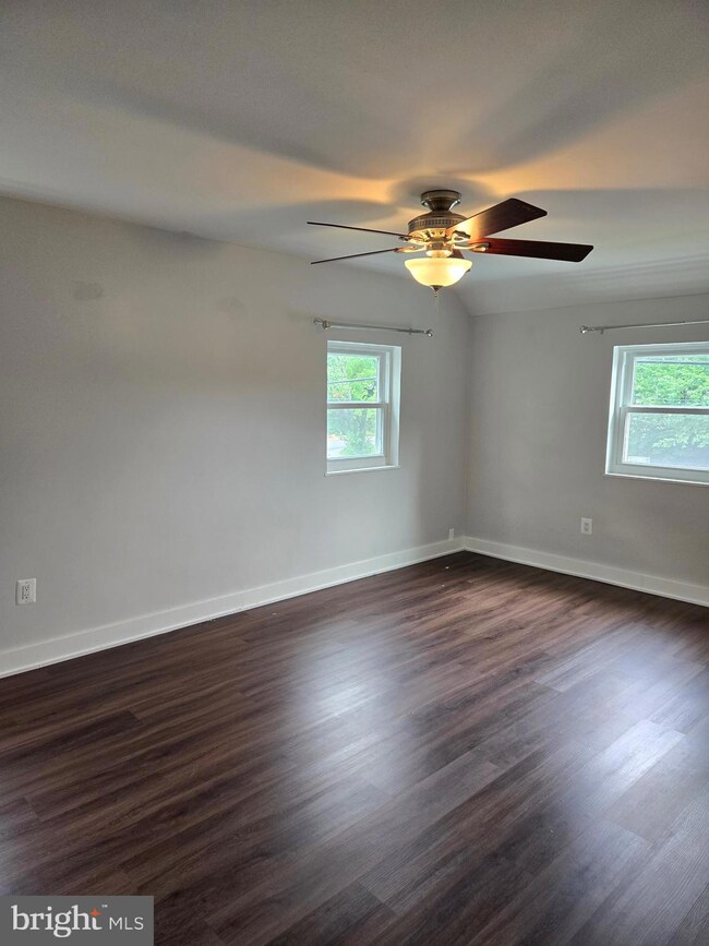 1008 N Roosevelt St, Arlington, VA 22205 - photo 5