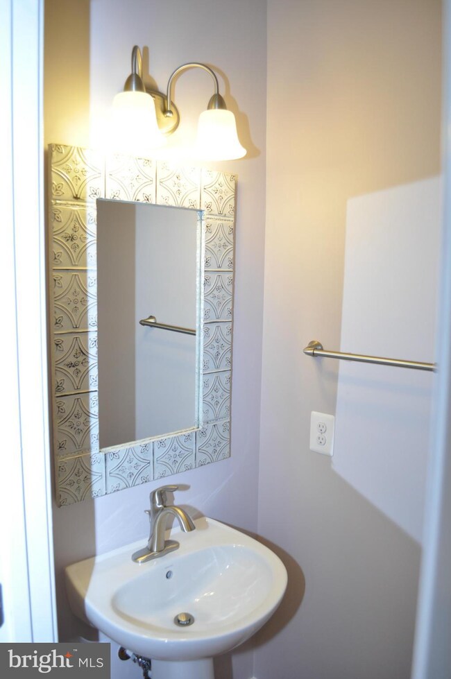 2309 Jefferson Davis Hwy unit 101, Alexandria, VA 22301 - photo 5