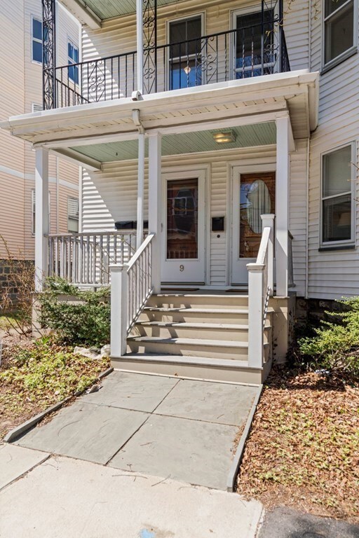 9 Hardan Rd unit 2, Somerville, MA 02144 - photo 2