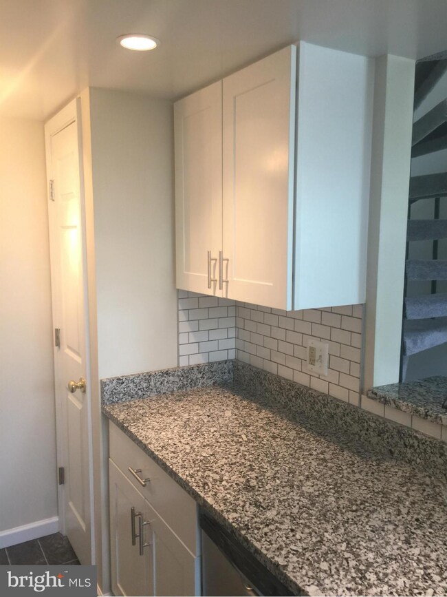 14123 Bowsprit Ln unit 306, Laurel, MD 20707 - photo 6