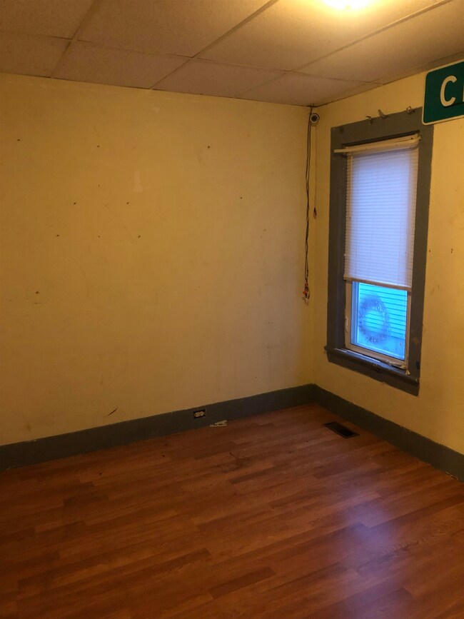 38 Baxter St, Rutland, VT 05701 - photo 4